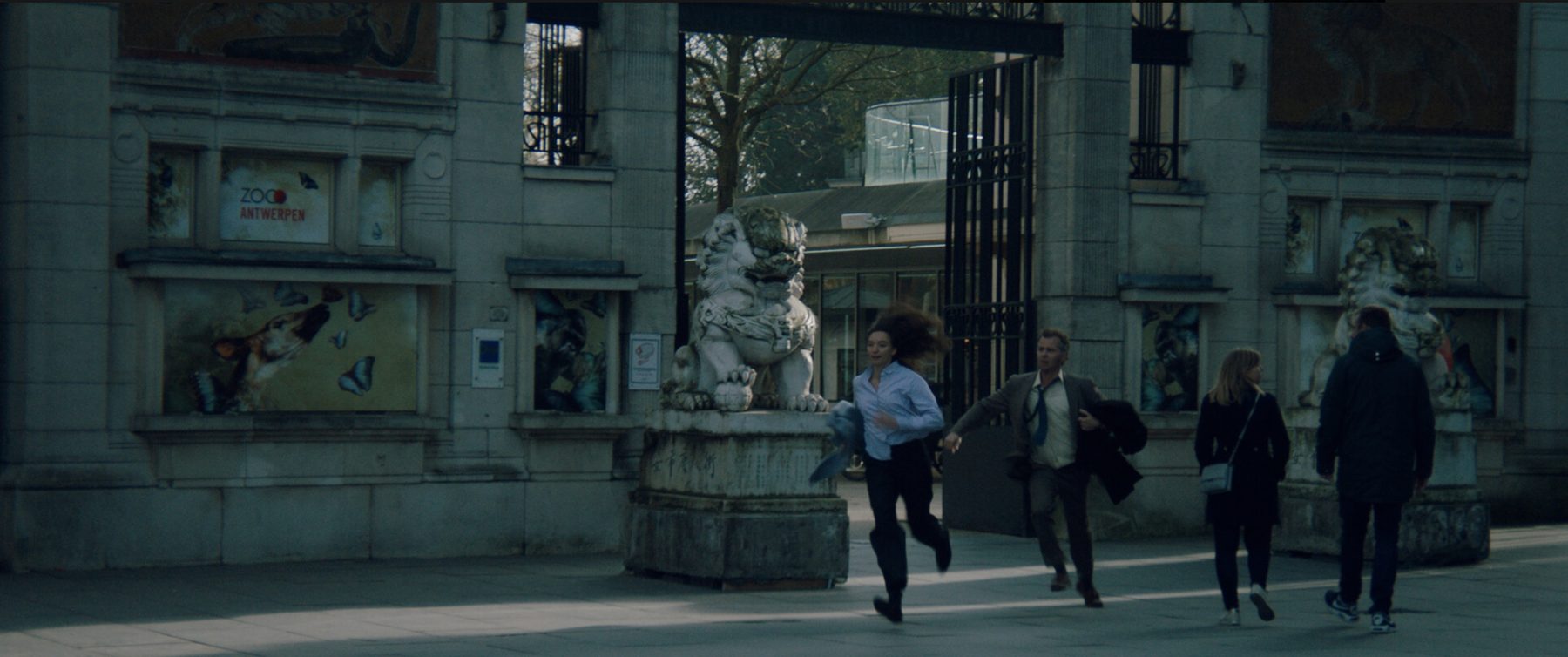 Omhelzing op de Eiermarkt — film still